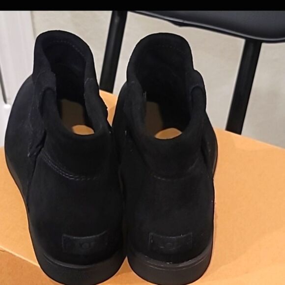 Ugg Josefene Cuff Boot- Black - Picture 11 of 11